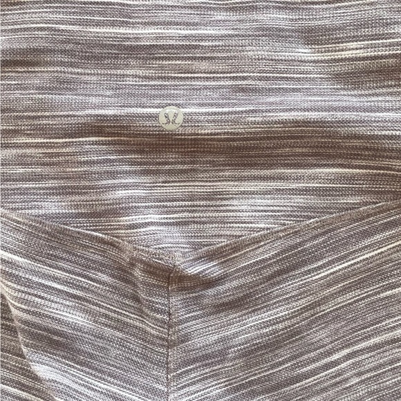 Lululemon Align Crop- Space Dye; size 6 - Picture 4 of 7